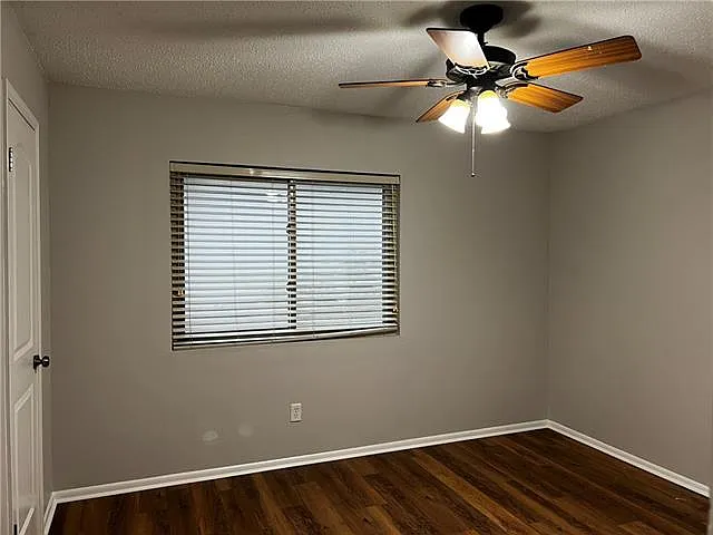 204 Trace Loop — Photo 12