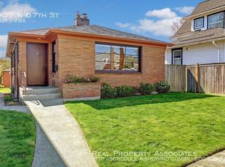 907 N 67th St, Seattle, WA 98103