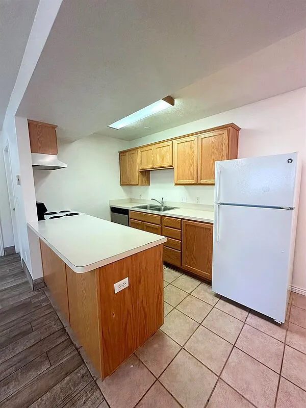 Building Photo - 1675 W 100 N #B