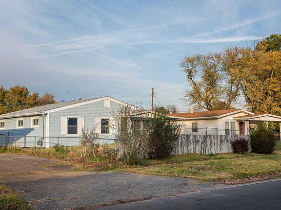 3rd image of 5017 Delaware Dr