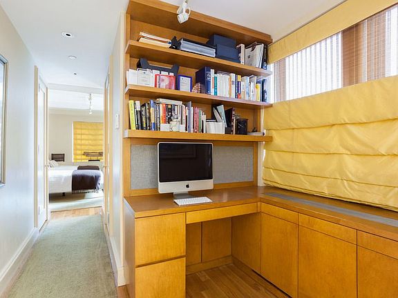 5th image of 110 Central Park S APT 14C