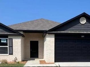 1359 Meadows Dr, Benton, AR 72019