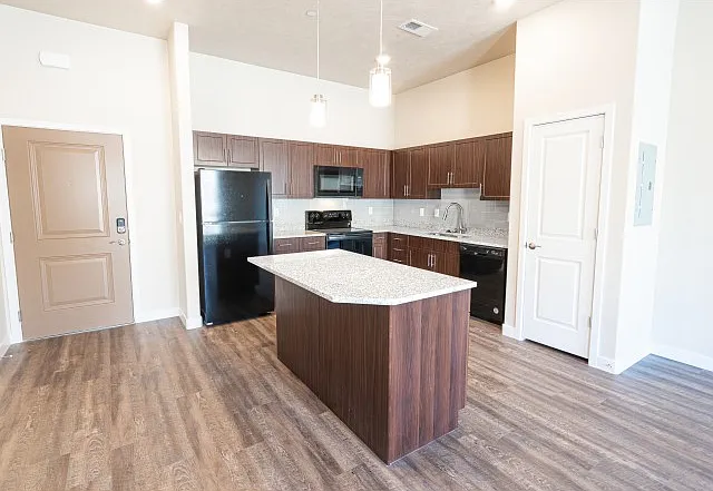 Fully Upgraded Kitchen with Island Fully Upgraded Kitchen with Island