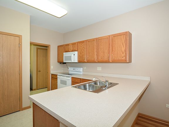 5th image of 12966 Pennsylvania Ave #12966