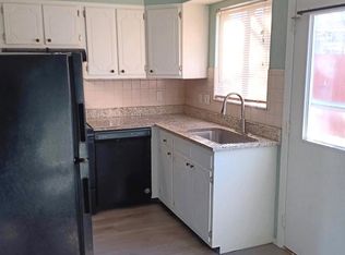 174 9th St #6, Lincoln, IL 62656