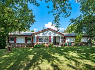 5335 S Brennan Dr, New Berlin, WI 53146