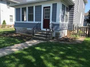 446 Maple Ave, Aurora, IL 60505