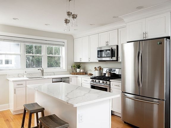 5th image of 97 Atlantic St #1