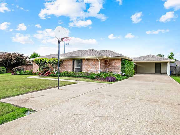 2nd image of 206 Nicole Dr