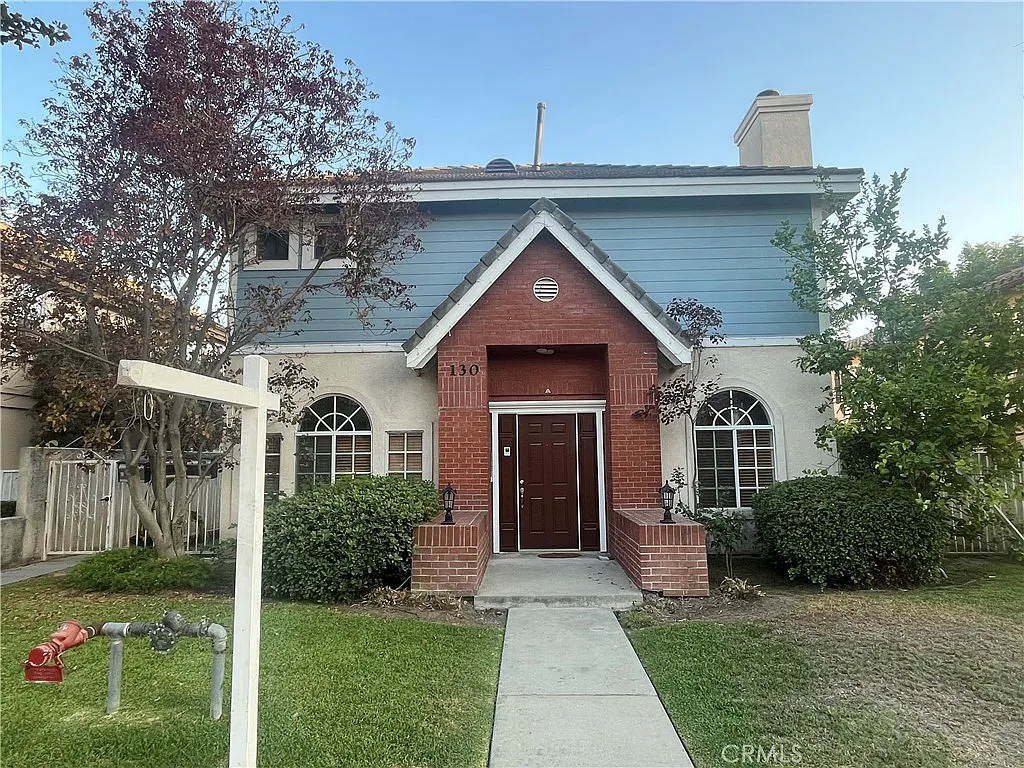 4 bed, 2.5 bath, 1539 sqft, $4,200 — Photo 1