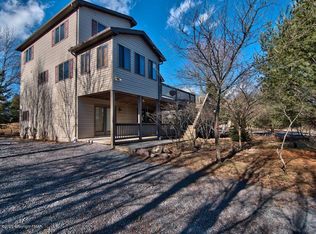 214 Bishop Cir, Albrightsville, PA 18210