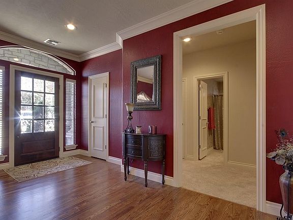 3rd image of 1632 Indian Springs Dr