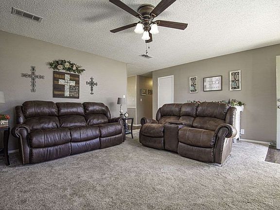 2nd image of 122 Brooks Dr