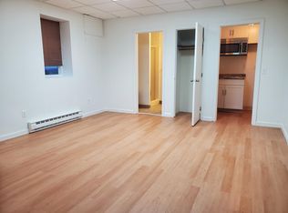 1035 Douglas Ave #4, Providence, RI 02904