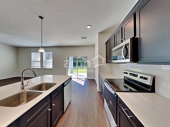 3rd image of 3125 Artemisia Ln