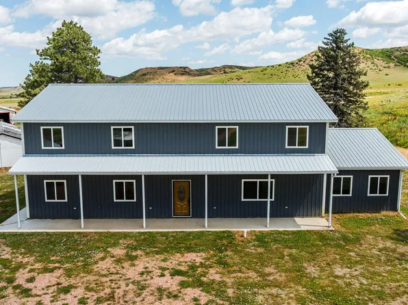 695 Dow Prong Rd, Wyarno, WY 82845