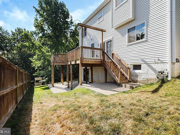 4th image of 4026 Towhee Ct