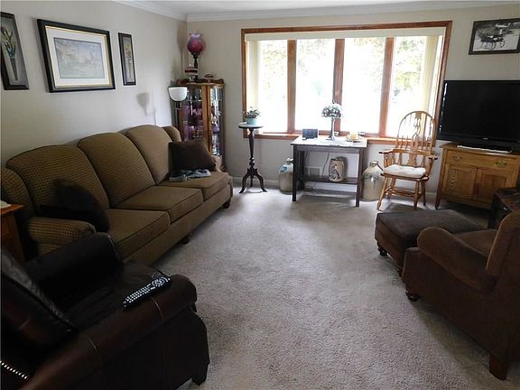 4th image of 216 Georgianna St