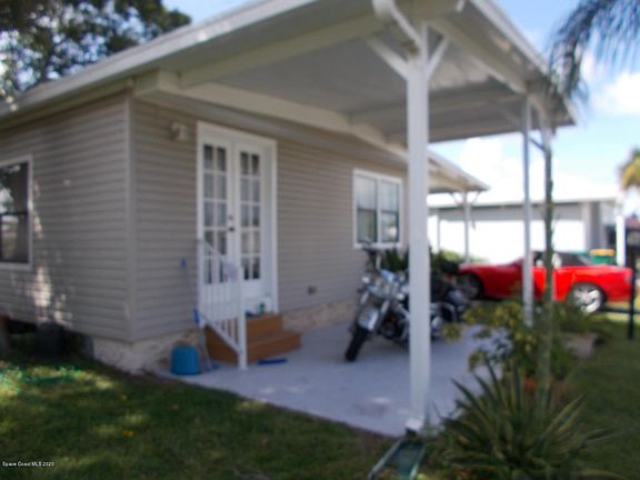 2nd image of 705 Lark Dr