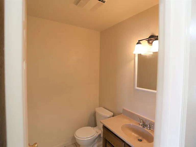 1613 Fig Ave #A — Photo 2