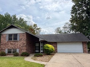 1825 Bainbridge Rd, Jackson, MO 63755