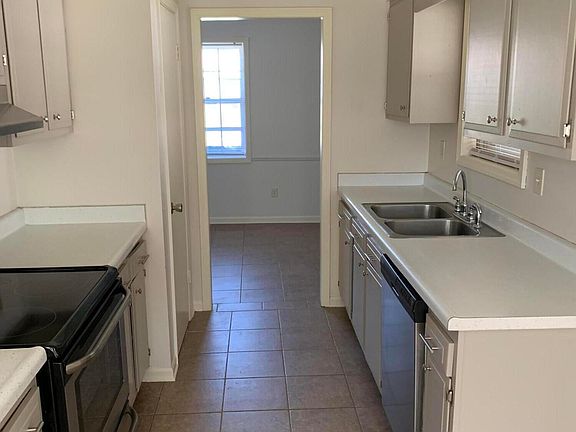 5th image of 8432 Chesterfield Dr