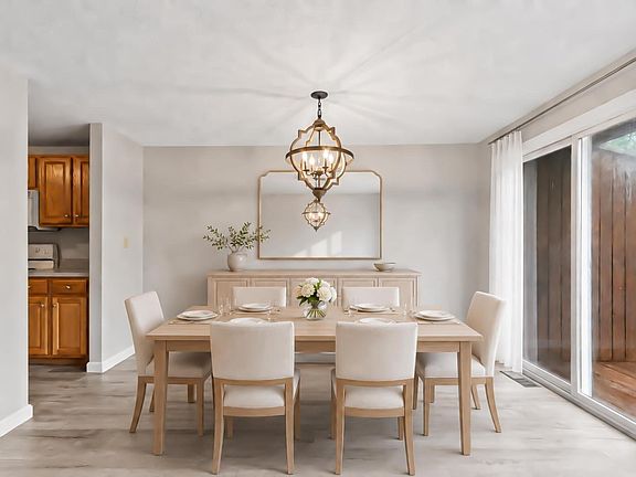 3rd image of 9 Green Briar Rd #9