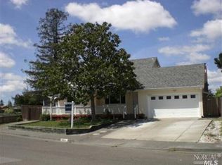 1653 Acapulco Ct, Petaluma, CA 94954