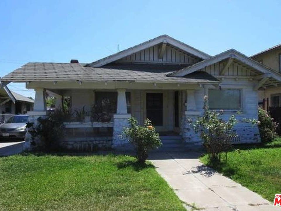 2nd image of 702 W 49th St