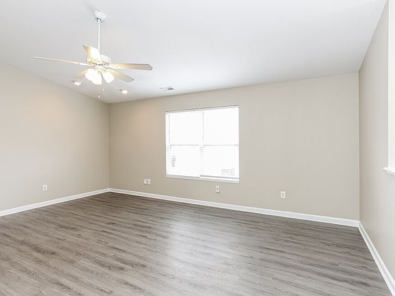 4th image of 4034 Steelewater Way