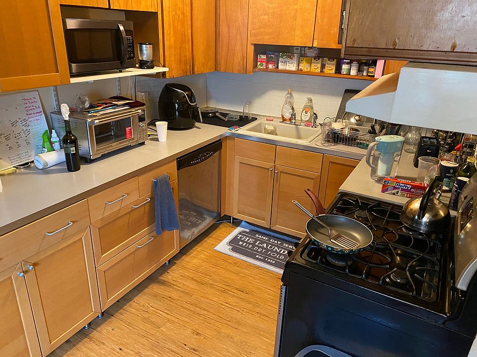 2nd image of 3822 Conshohocken Ave