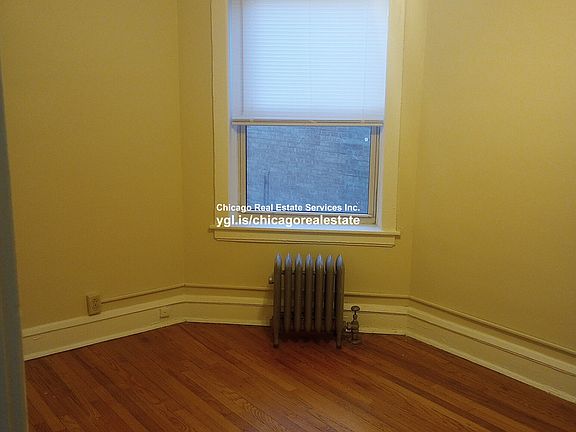 3rd image of 5614 N Kimball Ave