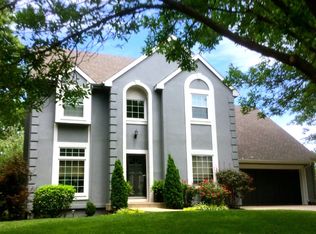 13807 Pembroke Ln, Leawood, KS 66224