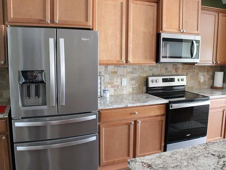 1408 Lanier Point Pl — Photo 8