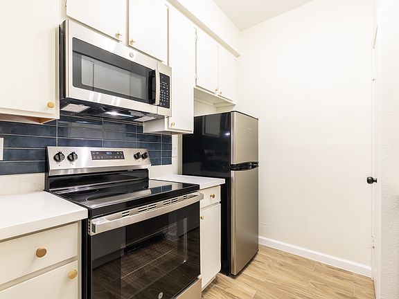 2nd image of 10049 Westpark Dr #91