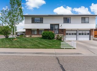 1223 Manchester Dr, Montrose, CO 81401