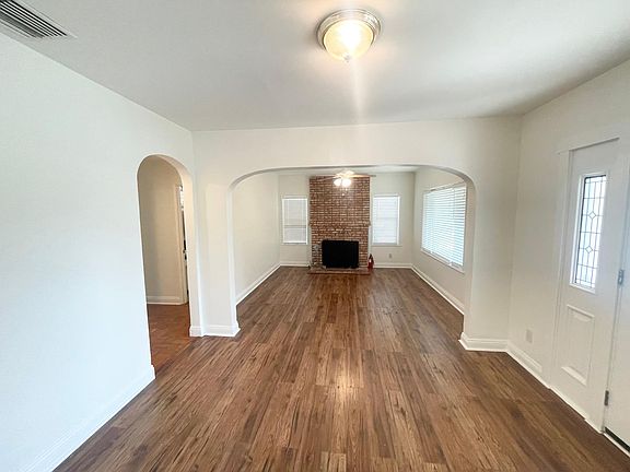 5th image of 1019 N Enid Ave