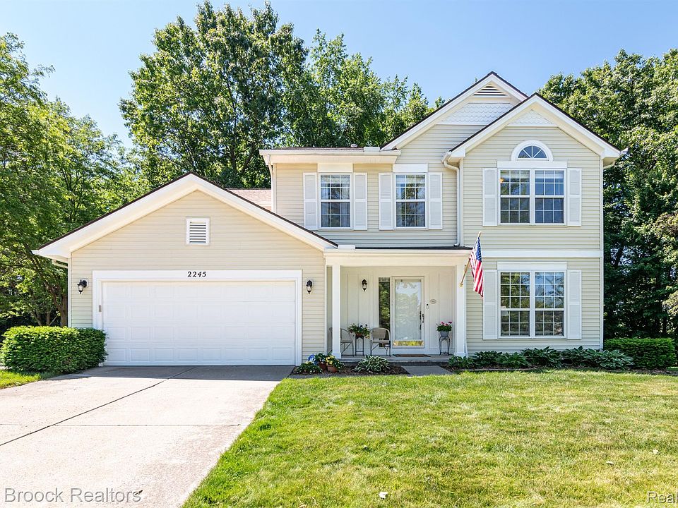 1st image of 2245 Fairgrove Ct