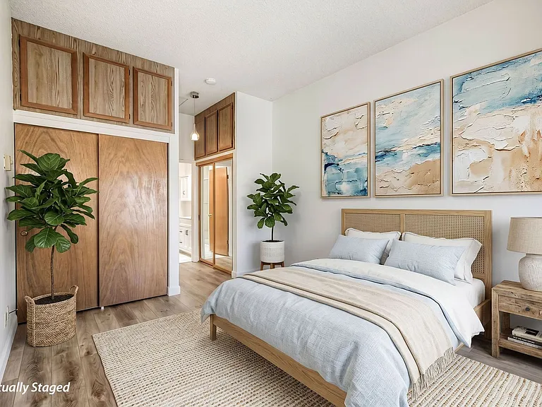 8328 Regents Rd #3E — Photo 4