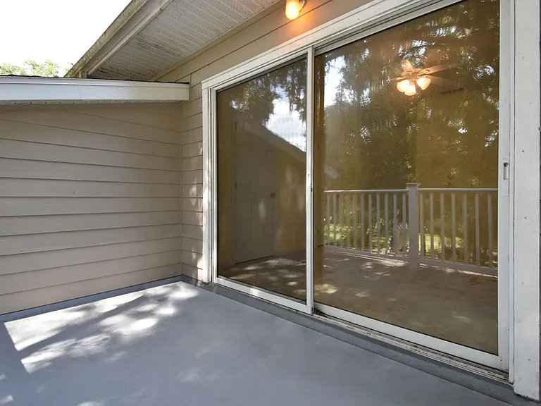 941 NW 21st Ave — Photo 15