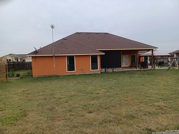 5th image of 552 Bonita Creek Dr.