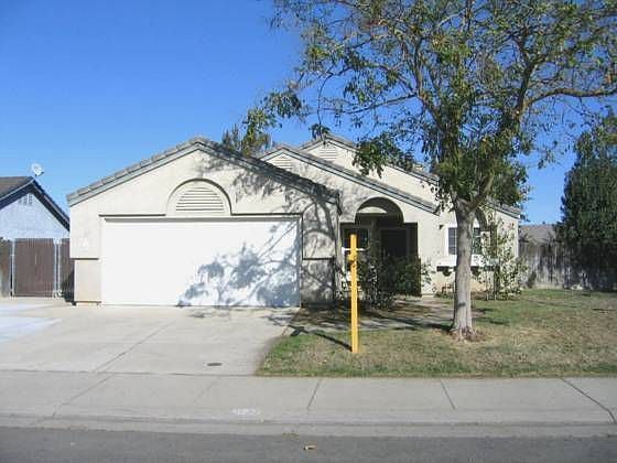 1st image of 133 Sparrow Dr