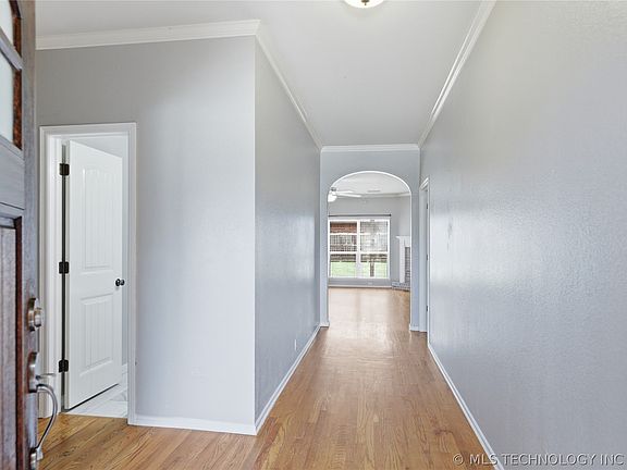 3rd image of 3335 S 204th Ave E