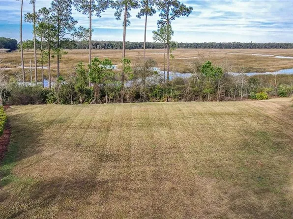 206 Serpentine Dr, Saint Marys, GA 31558
