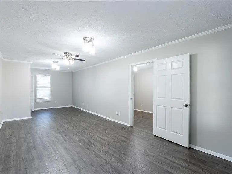 4715 S Lee St — Photo 31