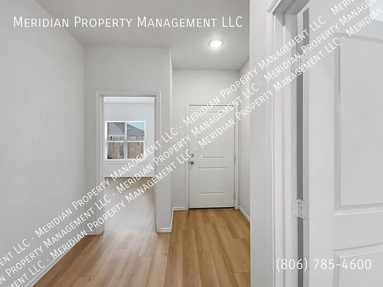 5543 Itasca St #B — Photo 22