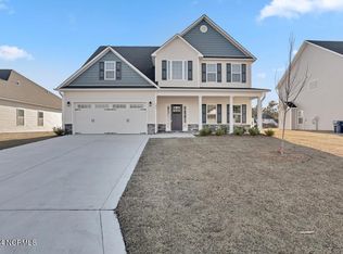 304 Windmill Light Way, Sneads Ferry, NC 28460