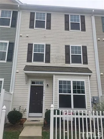 2120 Breezeway Dr #106 Photo 1