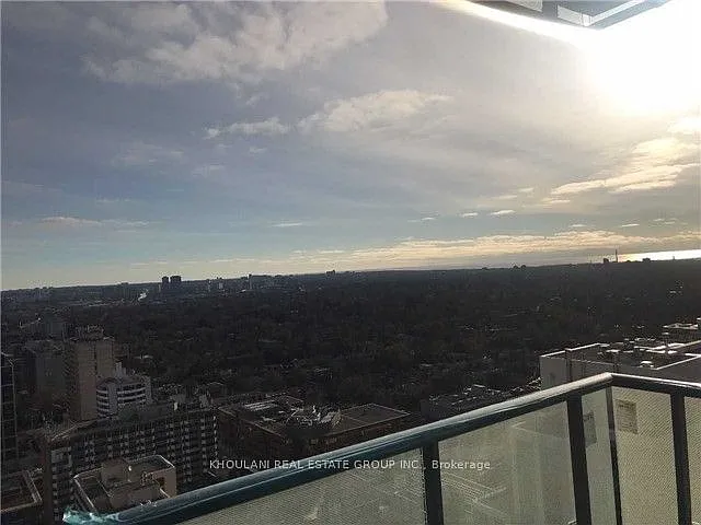 185 Roehampton Ave #2508 — Photo 9