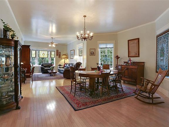 3rd image of 1436 Jackson Ave #2A